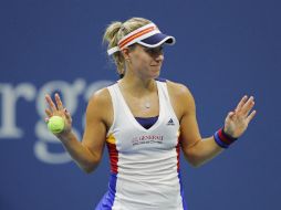 Kerber reiteró que no está en su mejor momento, pues quedó sin respuesta al tenis de poder que impuso la nipona. AP /