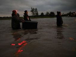 El huracán 'Harvey' ha impuesto récord de lluvias en Estados Unidos, y las inundaciones continúan. AFP / W. McNamee