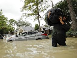 'Harvey' se dirige hacia el estado vecino de Luisiana tras dejar inundadas vastas zonas de Texas. AP / G. Bull