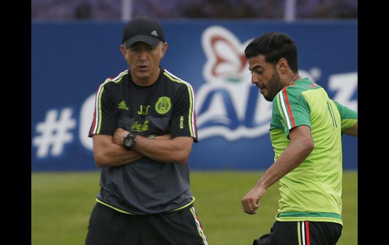 Juan Carlos Osorio durante un entrenamiento del Tri llevado a cabo ayer, martes 29 de agosto de 2017. AP / M. Ugarte