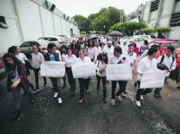 Manifestación. Estudiantes protestaron ayer para exigir justicia y seguridad, tras el asesinato de Francisco Álvarez. EL INFORMADOR / F. Atilano