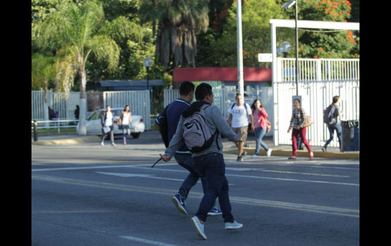 El presidente de la FEU detalló que la mayoría de los delincuentes están operando en motocicletas. EL INFORMADOR / ARCHIVO