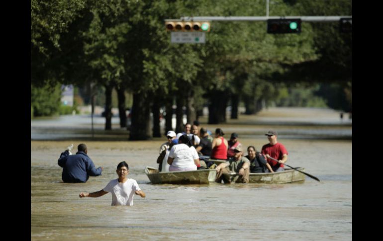 Unos 311 mil damnificados ya han pedido ayuda económica al Gobierno. AP / C. Riedel