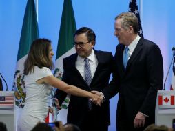 Este martes se llevó a cabo el cierre de la segunda ronda de renegociaciones del tratado comercial entre Canadá, EU y México. EFE / J. Méndez