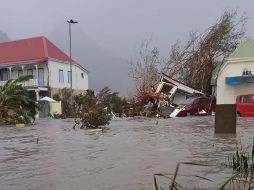 Una de las primeras imágenes difundidas muestra los daños ocasionados en la isla de San Martín, territorio francés en el Caribe. AFP / RCI Guadeloupe / R. XIENG