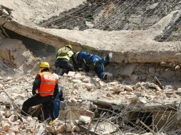 El terremoto del jueves por la noche ha dejado hasta el momento 65 muertos. EFE / J. Núñez