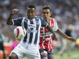 Acción del partido entre Monterrey y Necaxa en el estadio BBVA Bancomer. MEXSPORT / J. Martínez