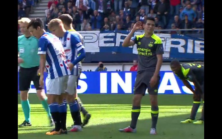 En el cuarto partido del PSV, donde milita Hirving Lozano, caía 2-0 ante el SC Heerenveen apenas al minuto cinco. TWITTER / @FOXSportsnl