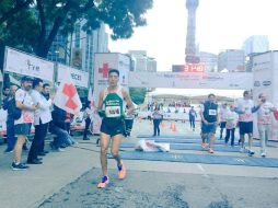 Darío Castro Pérez, quien forma parte del ejército mexicano fue el campeón de los 10 kilómetros. TWITTER / @CruzRoja_MX