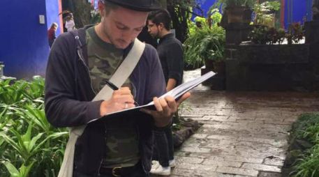 'Hoy tuvimos la visita de @elijahwood en #LaCasaAzul', escribió la cuenta del museo. FACEBOOK / Museo Frida Kahlo