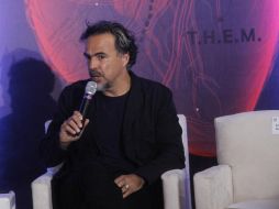 Alejandro González Iñárritu habla durante la presentación de 'Carne y Arena'. EFE / S. Gutiérrez