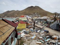 El huracán Irma dejó en la parte francesa de la isla 11 muertos y varios desaparecidos. AFP /  C. Ena