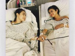 Selena Gomez, de 25 años, junto a su amiga Francia Raisa, quien le donó el riñón. INSTAGRAM / selenagomez