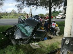 Elementos de Bomberos de Zapopan realizaron labores de atención y rescate en el lugar. ESPECIAL / Bomberos Zapopan