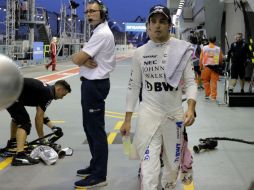 'Checo' saldrá dos posiciones por delante de su compañero de equipo, Esteban Ocon. AP / W. Maye-e