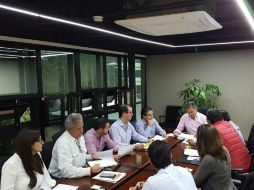 En la reunión estuvo Aurelio Nuño; se analizaron diversos planteamientos, como el apoyo de peritos y técnicos especializados. NTX / ESPECIAL