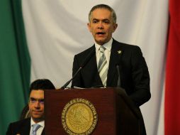 Mancera comenzó su mensaje recordando que su administración inició con el conflicto magisterial que derivó en el plantón en el Zócalo. NTX / J. Espinosa