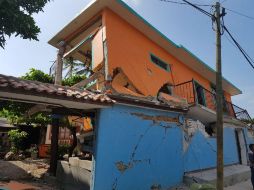 De las escuelas afectadas, 177 tendrán que ser reconstruidas, como el Centro Escolar de Juchitán. TWITTER / @aurelionuno