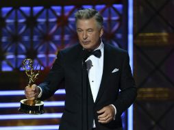 Baldwin ganó en la categoría de Mejor actor de reparto en serie de comedia. AFP / F.  J. Brown