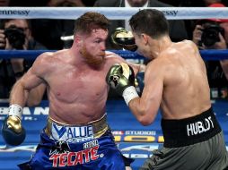 Anoche en el T-Mobile Arena, de Las Vegas, los boxeadores protagonizaron una pelea que acabo con veredicto de combate nulo. AFP / E. Miller