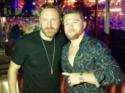 En redes sociales quedó constancia de cómo el púgil jalisciense estuvo acompañado del músico David Guetta. FACEBOOK / David Guetta