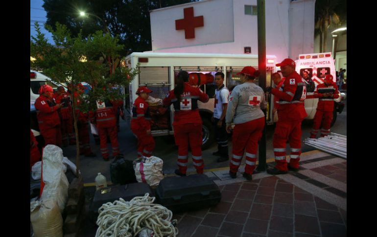 Los rescatistas de la Cruz Roja Jalisco llegarán a la Ciudad de México a las 07:00 del miércoles. EL INFORMADOR / M. Vargas