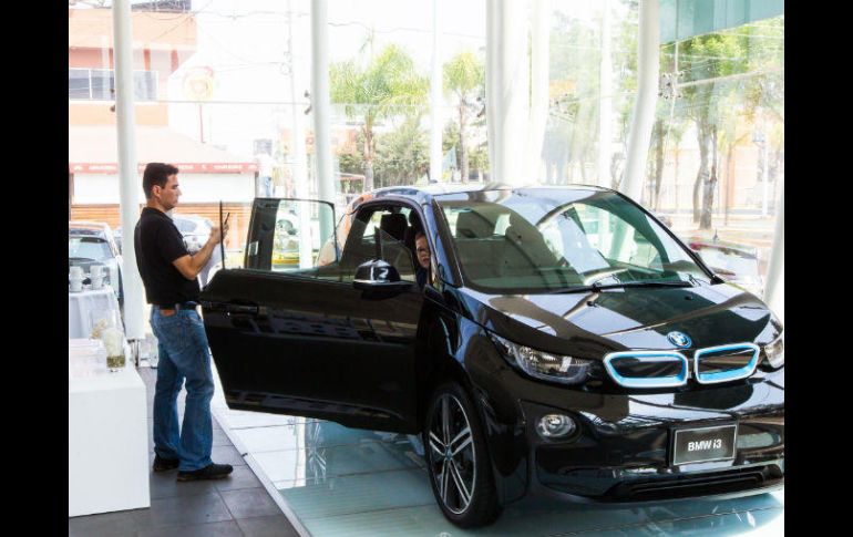 BMW i3, uno de los autos eléctricos que la automotriz alemana ya vende en México. EL INFORMADOR / ARCHIVO