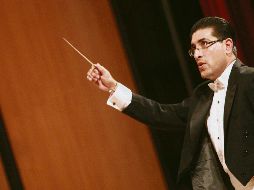 Talento. En la foto, Enrique Radillo, director del primer concierto para público infantil.