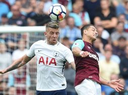 Tottenham se impuso al equipo de 'Chicharito' por un ajustado 3-2. MEXSPORT/ Archivo