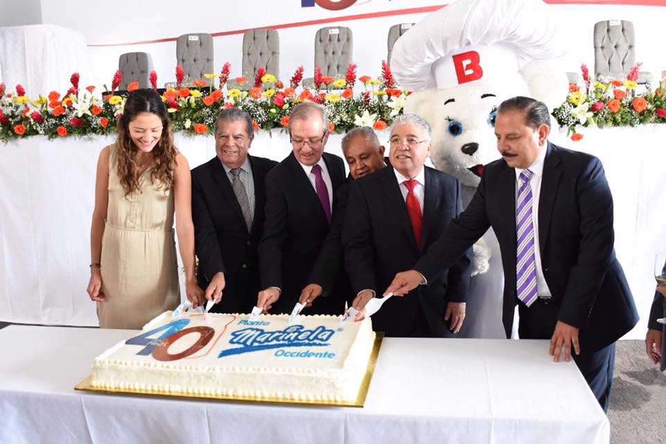 Durante la ceremonia, se agradeció a los trabajadores y ex trabajadores de la empresa.  ESPECIAL / Sedeco