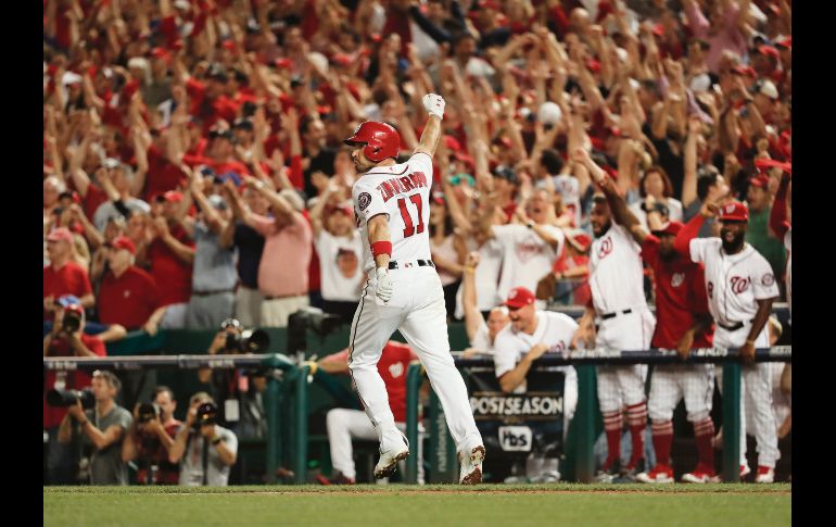 Ryan Zimmerman puso cifras definitivas al encuentro después de haber conectado un cuadrangular de tres carreras, para empatar la serie frente a los Cachorros. AP/P. Martínez