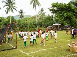 Cientos de niños participan con entusiasmo en los entrenamientos. NTX/L. Pistone