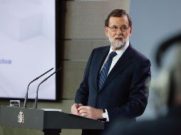 Mariano Rajoy durante su comparecencia ante los medios tras la reunión extraordinaria del Consejo de Ministros, celebrado hoy en el Palacio de La Moncloa. EFE/A. Díaz