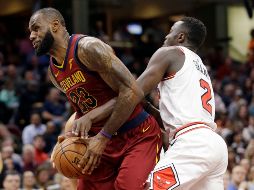 Con este triunfo, los Cavaliers mejoraron su marca a 2-1 en el campeonato y consiguieron la primera en su campo. AP/T. Dejak