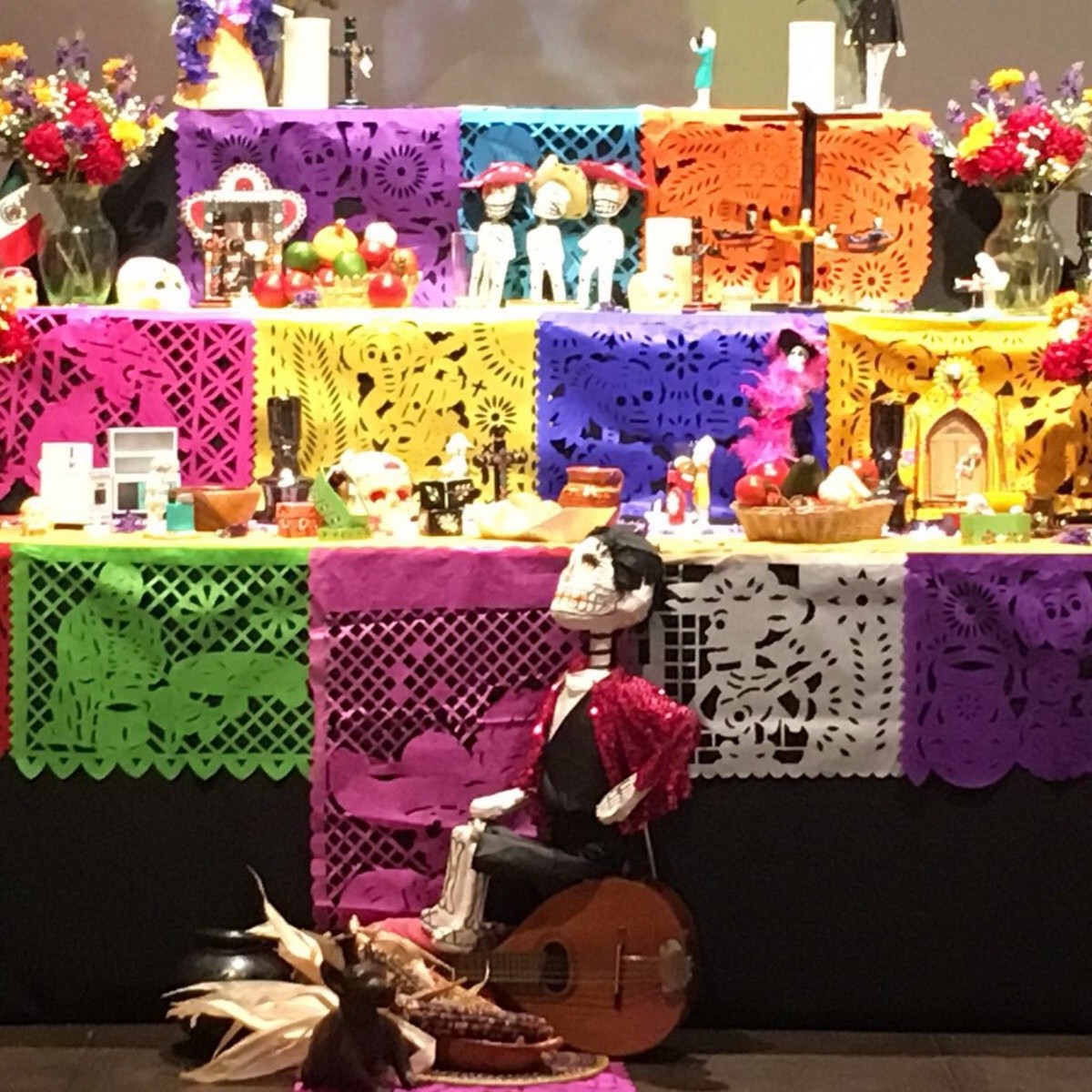 La ofrenda, la forma de convivir con los muertos | El Informador