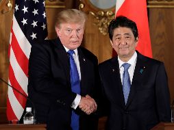 Tanto Donald Trump (i) como Shinzo Abe (d) refrendaron su compromiso de ejercer más presión al régimen norcoreano. AFP/K. Ota