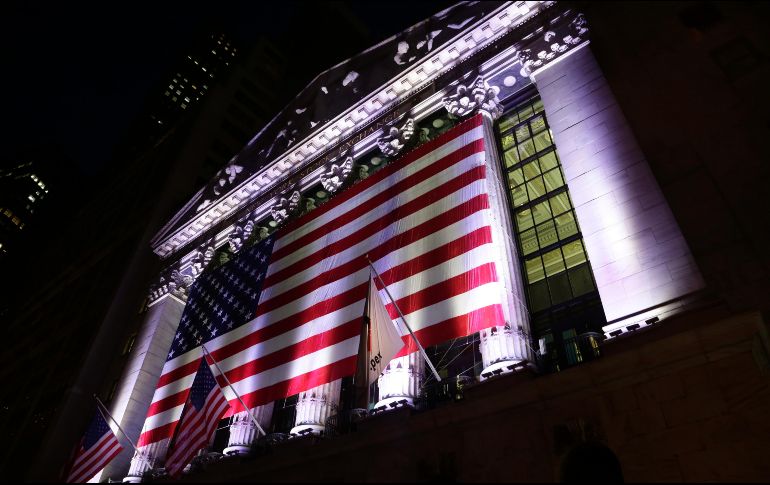 La Bolsa de Valores de Nueva York, en espera de las primeras cifras oficiales de ventas minoristas y los posibles avances de la reforma fiscal en Estados Unidos. AP / ARCHIVO