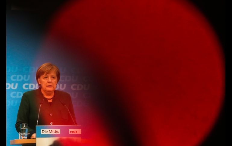 La canciller alemana Angela Merkel da una conferencia de prensa tras una reunión de su partido, el cristiano demócrata, en Berlín. AP/M. Schreiber