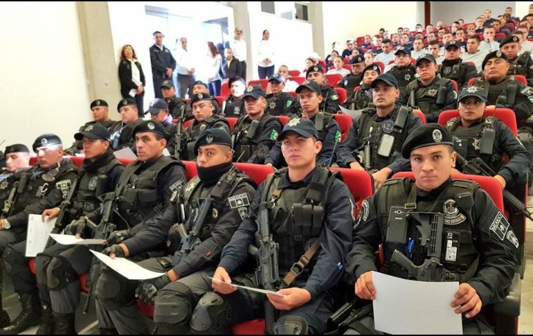 El curso tuvo una duración de una semana, en la que los oficiales cursaron materias como derechos humanos, manejo seguro de armas etc. FACEBOOK / Policía Guadalajara