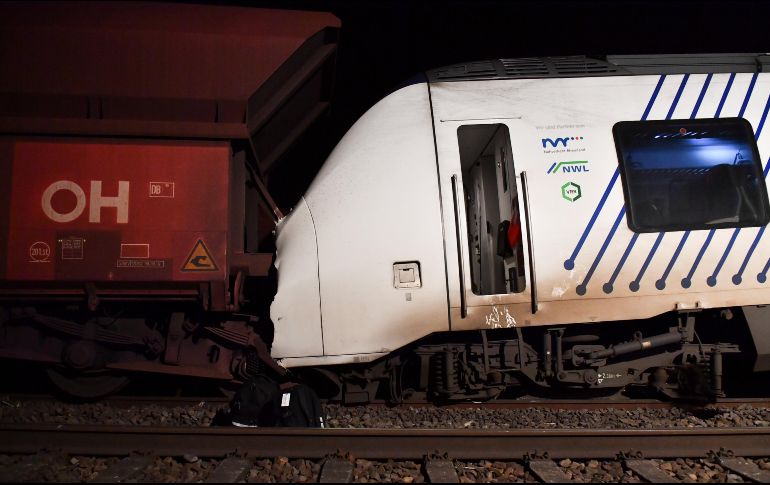 Funcionarios citados por la cadena Deutsche Welle señalaron que en el tren de pasajeros viajaban en total 155 personas. EFE / S. Steinbach