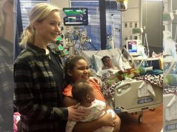 Lawrence convivió con pacientes, familiares y personal del Hospital Infantil Norton. INSTAGRAM / nortonchildrens