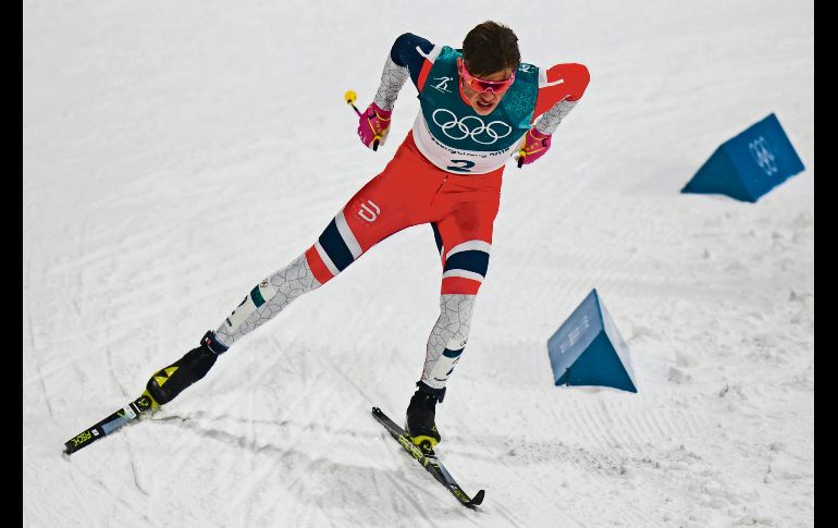 Johannes Klaebo. Con el oro obtenido ayer, el noruego se convirtió en el campeón olímpico más joven en el esquí de fondo. AFP