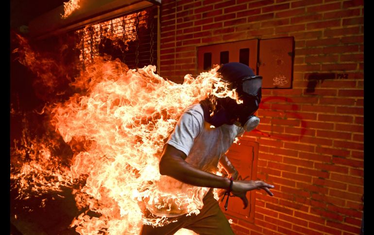 La imagen del fotógrafo Ronaldo Schemidt ganadora del premio 