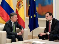 Rajoy y Santos repasaron la actualidad de sus respectivos países y las relaciones bilaterales. AFP / O. del Pozo