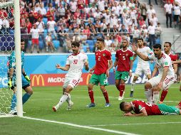 Irán se metió en la pelea por avanzar a la siguiente ronda mientras Marruecos complicó su futuro en el torneo desde el primer día. EFE / G. Licovski