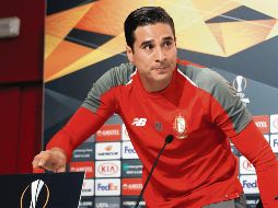 Guillermo Ochoa defenderá la portería del Standard Lieja cuando el equipo belga debute en Europa League visitando al Sevilla. EFE / J. Muñoz