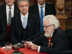 El Premio de Literatura en Lengua Castellana Miguel de Cervantes, que recibió el escritor, es el más prestigioso en letras hispanas. EFE / J. Lizón