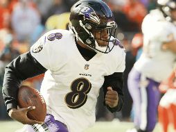 El mariscal de campo de los Ravens de Baltimore busca acercar a su equipo a los Playoffs. AP