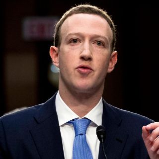Facebook no vende datos personales: Zuckerberg