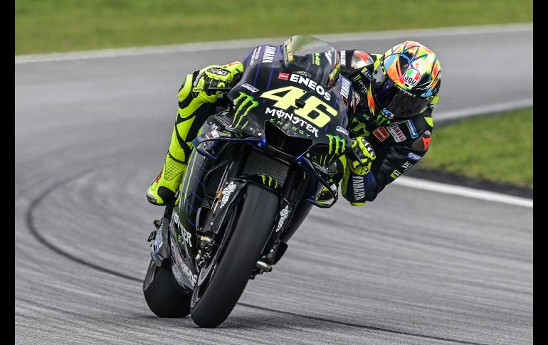 El piloto italiano Valentino Rossi participa en la primera jornada de pruebas previo a la temporada de MotoGP en Sepang, Malasia. AFPM. Rasfan